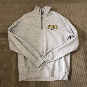 Vintage Nike Sweatshirt